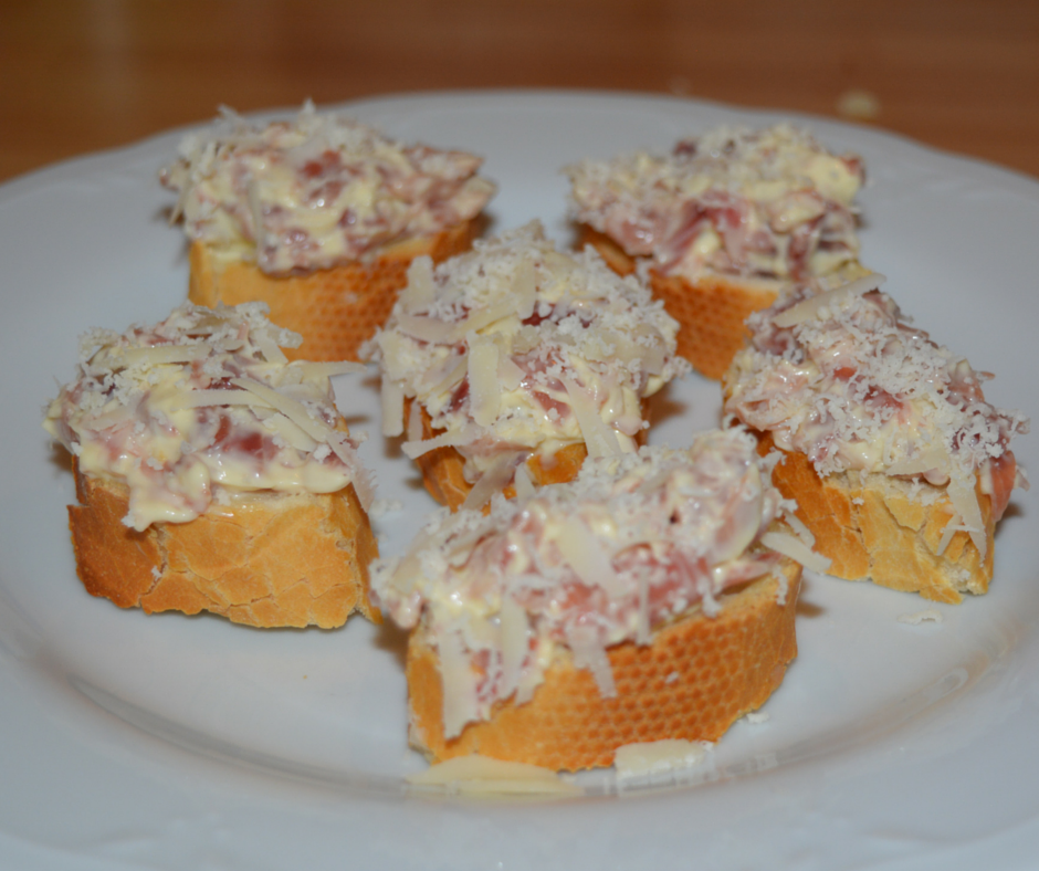 Pintxos jamon e queso