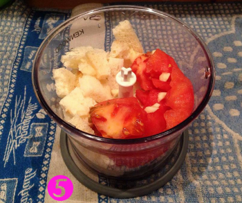 5. salmorejo cordobés - pane aglio e pomodori