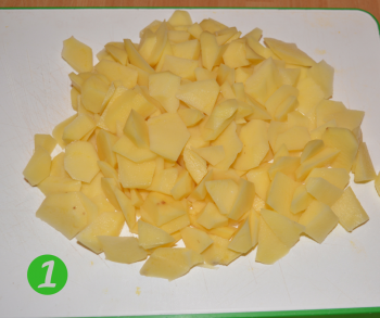 1.Tortilla di patate - Patate tagliate