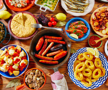 ir de tapas in spagna - tapas miste - aspassoperlaspagna.it