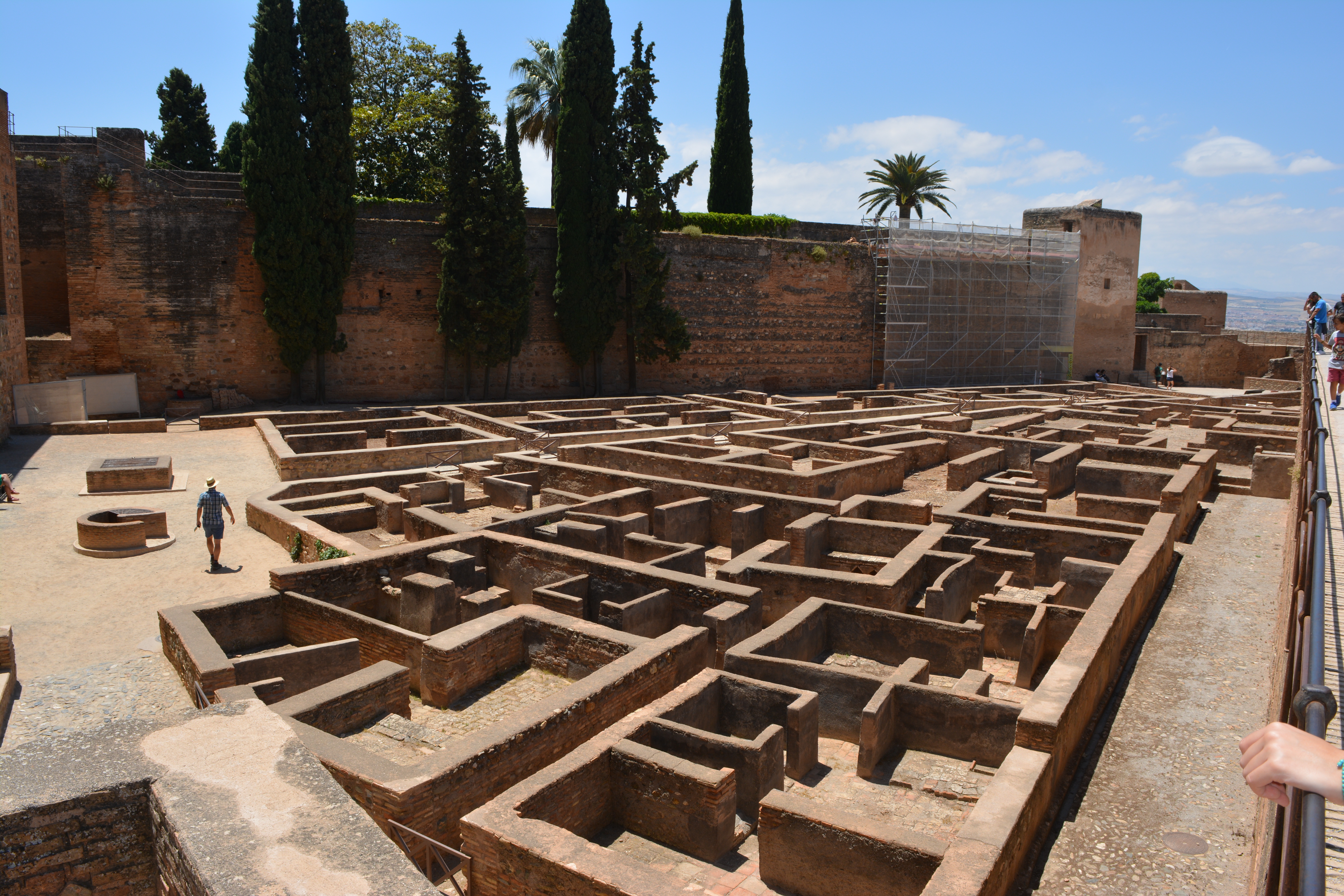 Alhambra granada fortezza rossa - alcazaba - aspassoperlaspagna.it