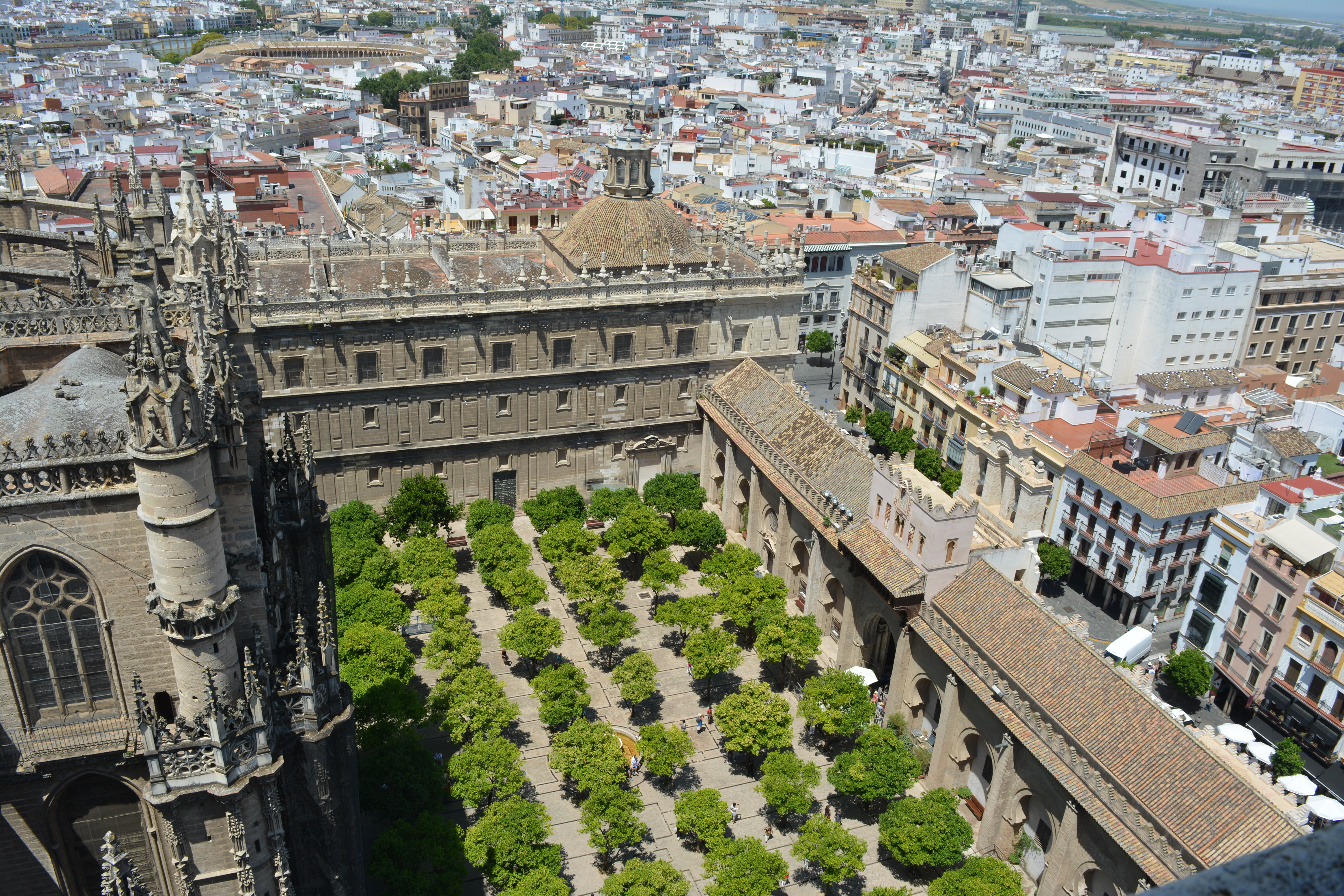 giralda cattedrala siviglia - patio de los naranjos - aspassoperlaspagna.it